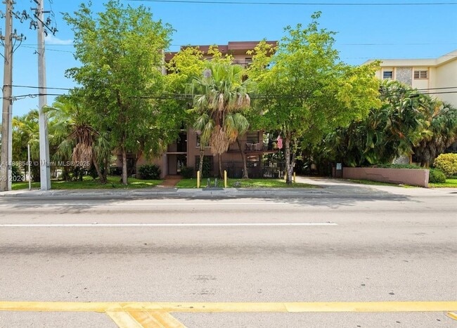 property at 605 NW 72nd Ave
