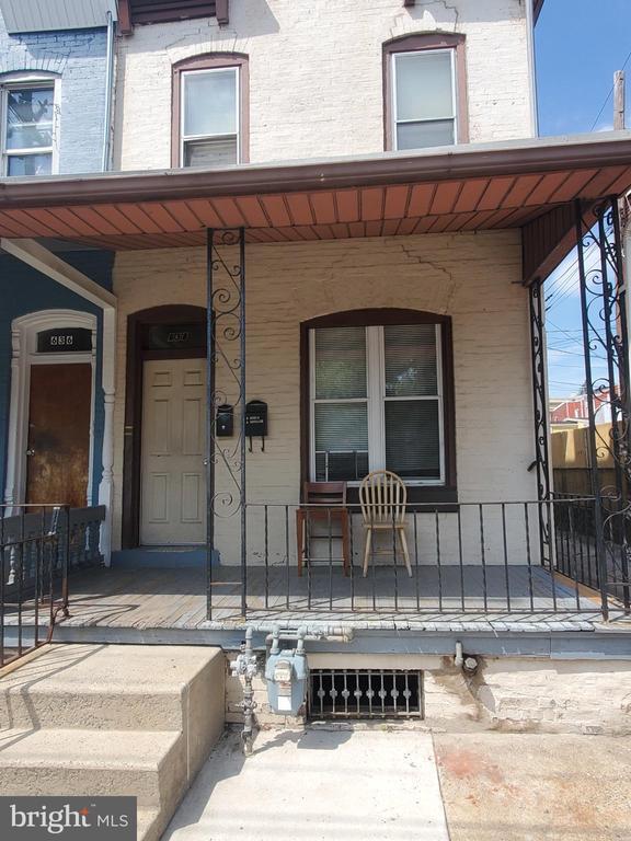 property at 638 N 2nd St