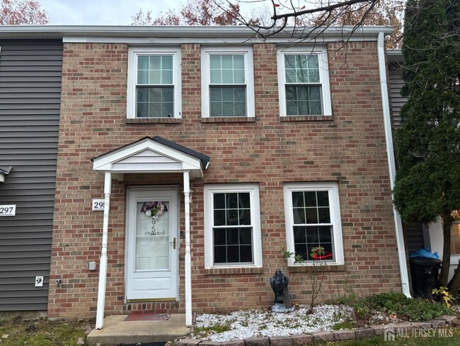 295 Constitution Cir in North Brunswick, NJ - Building Photo - Building Photo