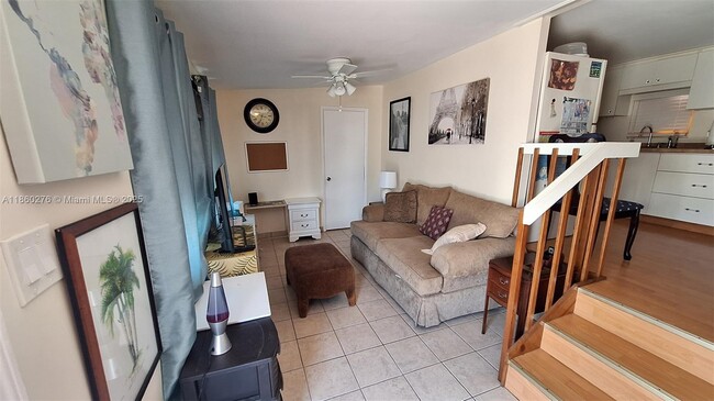 property at 405 Oak St