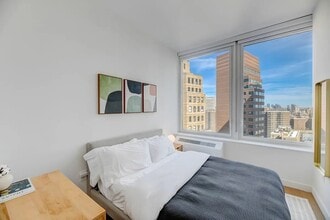 130 Water St in New York, NY - Building Photo - Building Photo