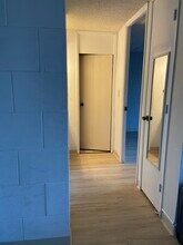 2845 Waialae Ave, Unit 220 in Honolulu, HI - Foto de edificio - Building Photo