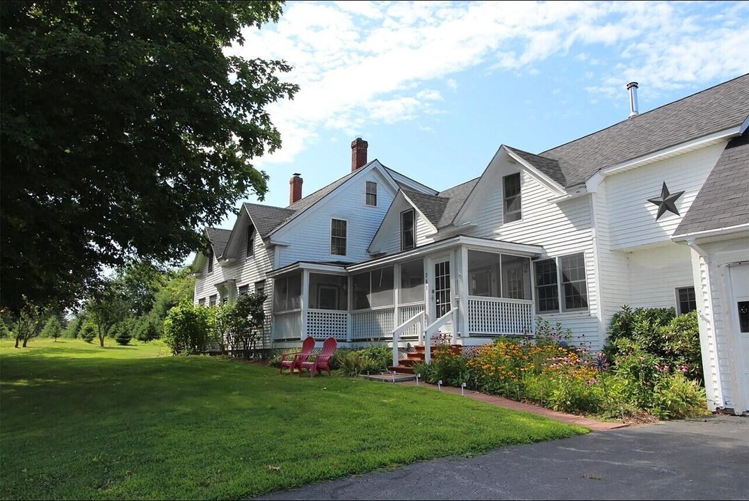 281 Belmont Ave in Belfast, ME - Building Photo