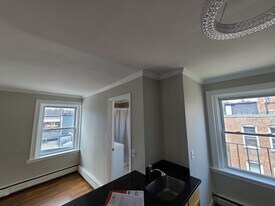 28 Fleet St, Unit A in Boston, MA - Building Photo
