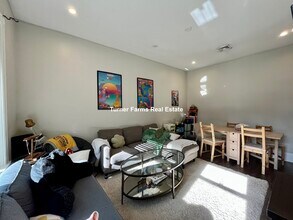 1520 Tremont St, Unit 2 in Boston, MA - Building Photo - Building Photo