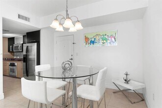 500 NE 29th St, Unit 808 in Miami, FL - Building Photo - Building Photo