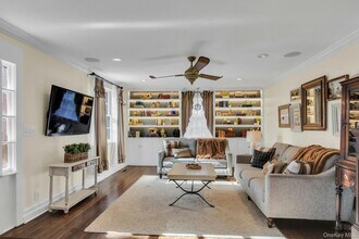 105 Academy St in Bayport, NY - Building Photo - Building Photo