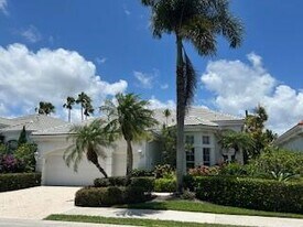 125 Windward Dr in Palm Beach Gardens, FL - Building Photo