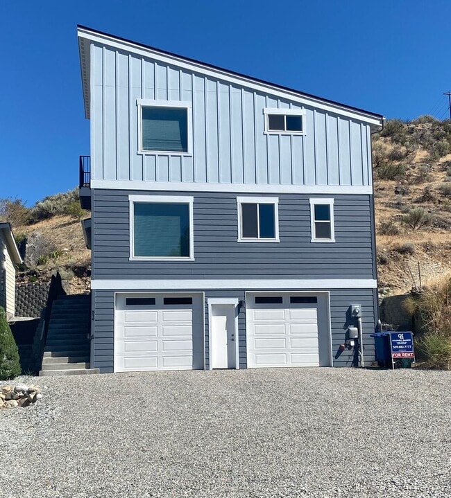 property at 519 E Johnson Ave