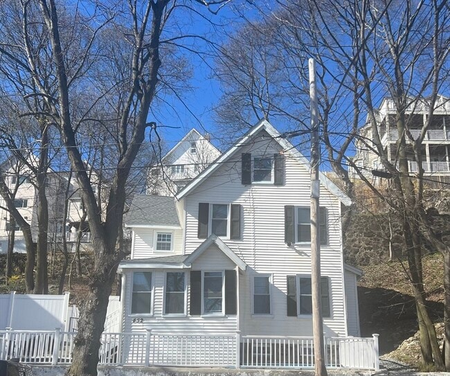 452 Salem St in Malden, MA - Building Photo - Building Photo