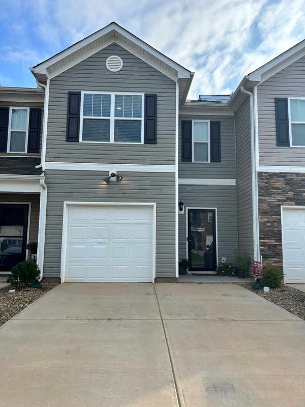 property at 125 Sunriff CT