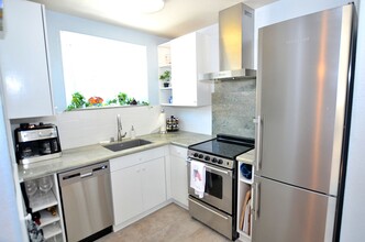 968 G Ave in Coronado, CA - Building Photo - Building Photo