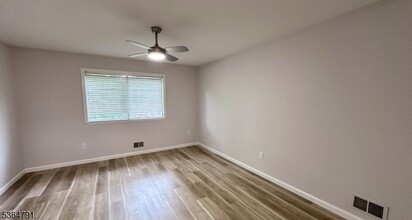 221 Myrtle Ave in Westfield, NJ - Building Photo - Building Photo
