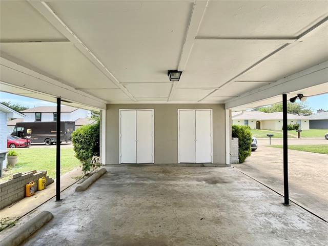 15826 El Estado Dr in Dallas, TX - Building Photo - Building Photo