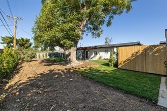1069 Donner Ave in Simi Valley, CA - Building Photo - Building Photo
