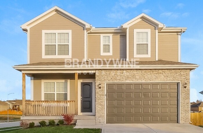 700 Poplar Cir in Belton, MO - Building Photo