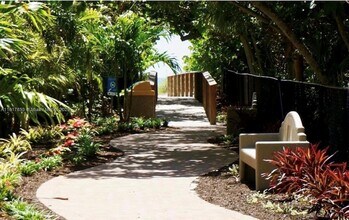 1 Bluebill Ave, Unit 708 in Naples, FL - Building Photo - Building Photo