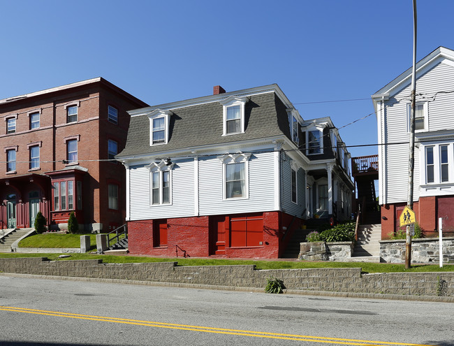 812 Congress St in Portland, ME - Building Photo - Building Photo