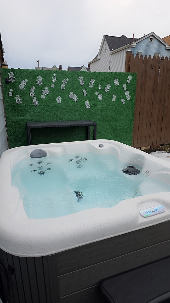 property at 811 Excelsior St