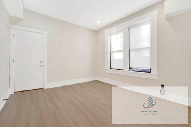 944 N Damen Ave in Chicago, IL - Foto de edificio - Building Photo