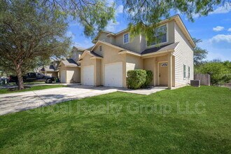 7802 Kingsbury Way in San Antonio, TX - Building Photo - Building Photo