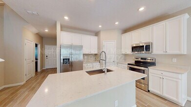 486 Boracay Cir in Saint Johns, FL - Foto de edificio - Building Photo