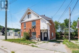 612 Bay St in Midland, ON - Building Photo - Building Photo