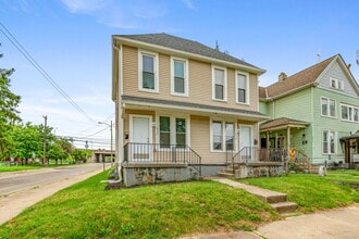 837 Campbell Ave in Columbus, OH - Building Photo - Building Photo