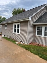1409 S 4th St in Pekin, IL - Building Photo - Building Photo