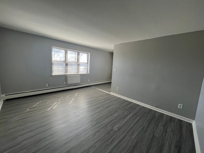 65 Bulkeley Ave
