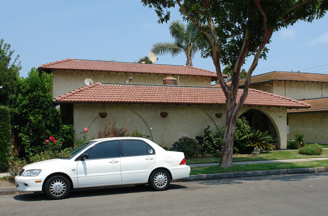 4931 Kona Dr in Huntington Beach, CA - Building Photo - Building Photo