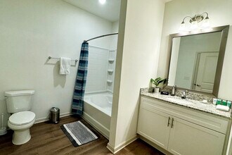 8165 Windsor Hill Blvd in North Charleston, SC - Building Photo - Building Photo