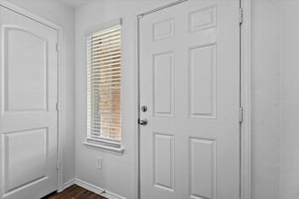 14966 Cypress Holw Dr in New Caney, TX - Building Photo - Building Photo