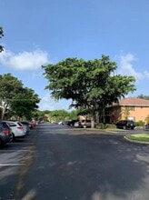 10337 NW 8th St in Pembroke Pines, FL - Building Photo - Building Photo