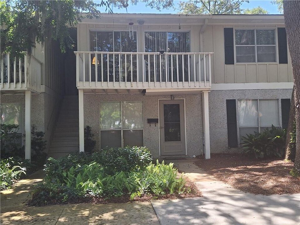 98 Mallery St in St. Simons Island, GA - Building Photo