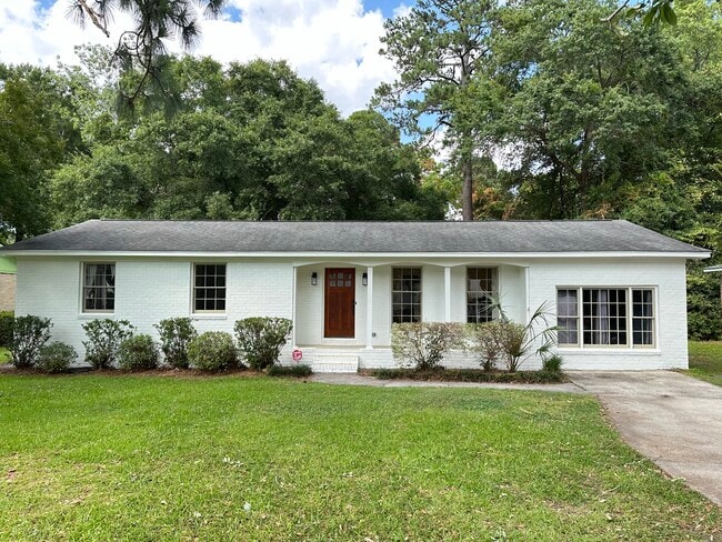 property at 1350 Pocahontas St