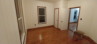 31 Lincoln Ave, Unit 1 in Poughkeepsie, NY - Building Photo