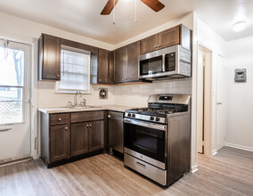 Mountain Top Estates in Bloomingdale, NJ - Foto de edificio - Interior Photo