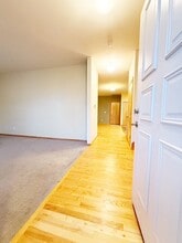 736 Glenmore Loop in Port Orchard, WA - Building Photo - Building Photo