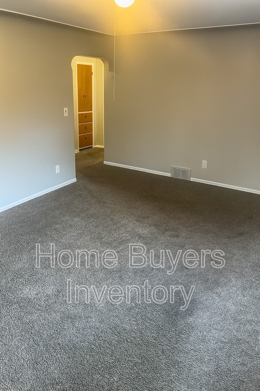 2235 Ridgelawn Ave in Youngstown, OH - Building Photo - Building Photo