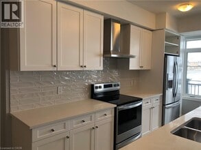 126 Wheat Ln. in Kitchener, ON - Building Photo - Building Photo
