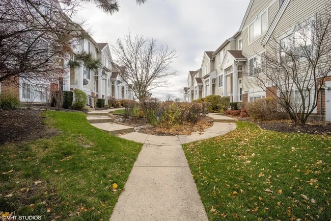 9445 Harrison St in Des Plaines, IL - Foto de edificio - Building Photo