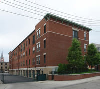 326-340 S 3rd St in Columbus, OH - Foto de edificio - Building Photo