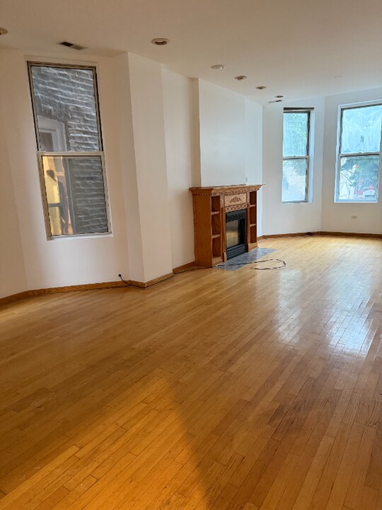 1115 N Winchester Ave in Chicago, IL - Building Photo