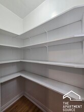 3258 W Belle Plaine Ave, Unit 3 in Chicago, IL - Building Photo - Building Photo