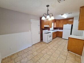 1618 Midway St in Montgomery, AL - Foto de edificio - Building Photo