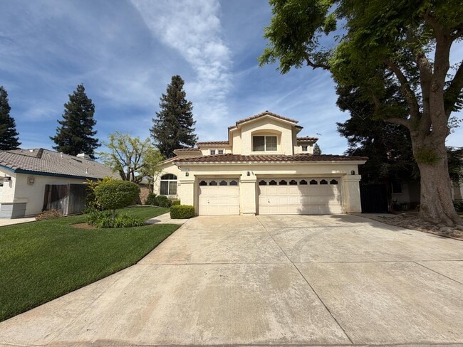 property at 5918 W Chennault Ave