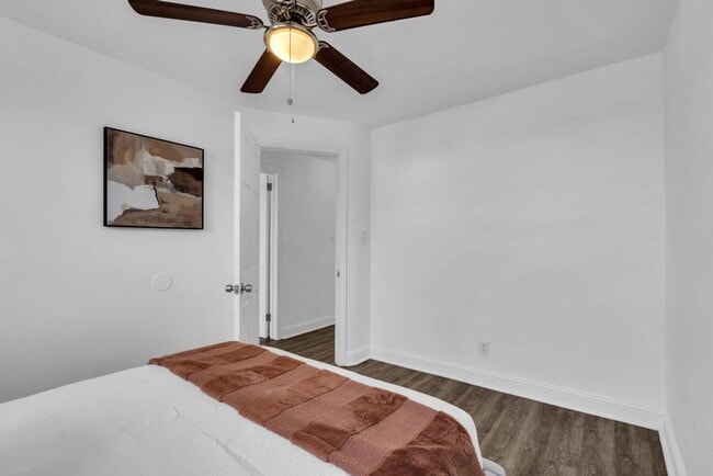 Maple Court Apartments