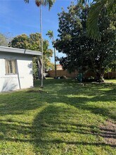 480 NE 127th St in North Miami, FL - Building Photo - Building Photo