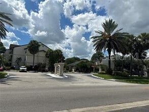 1948 Lake Atriums Cir in Orlando, FL - Building Photo - Building Photo
